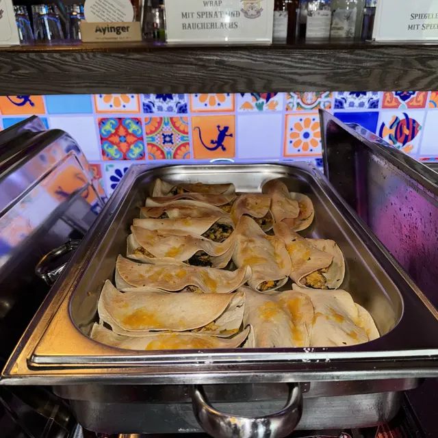 Tex-Mex Speisen zum Teilen im Los Compañeros München-Moosach